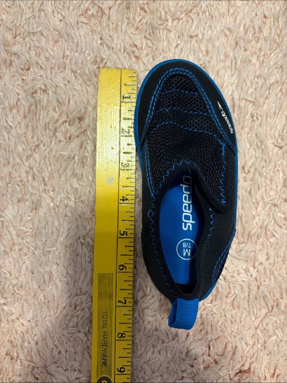 Boys Speedo Water Shoes Black/ Blue size M 7/8